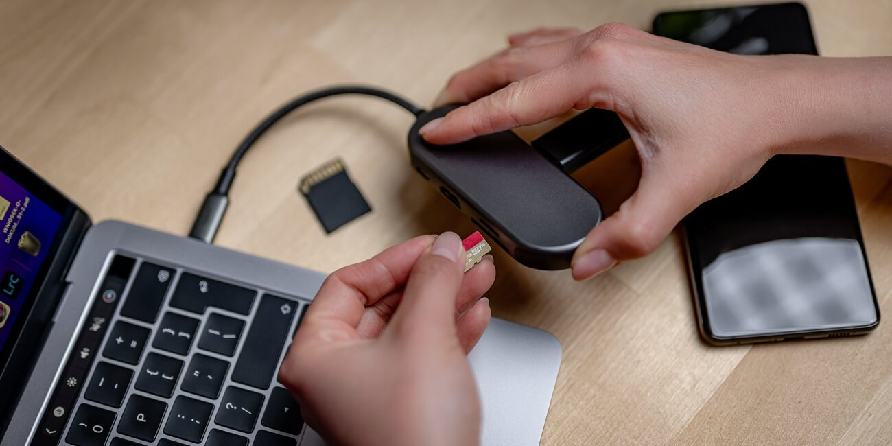 Adapter złączna USB-C w laptopie